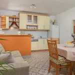 Green Terrace Apartment